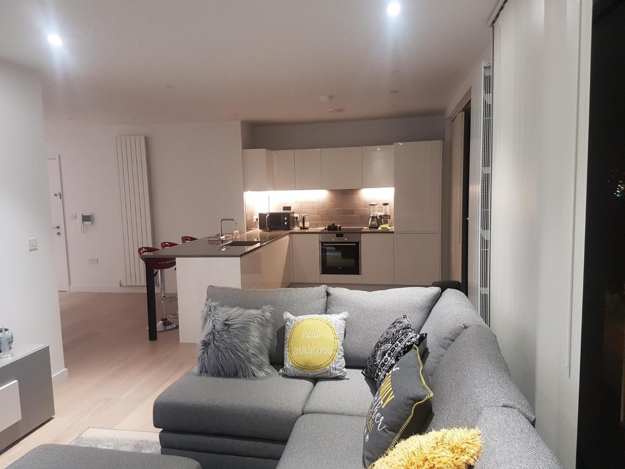 Lush Living - Double Room With Private Bathroom London Eksteriør billede