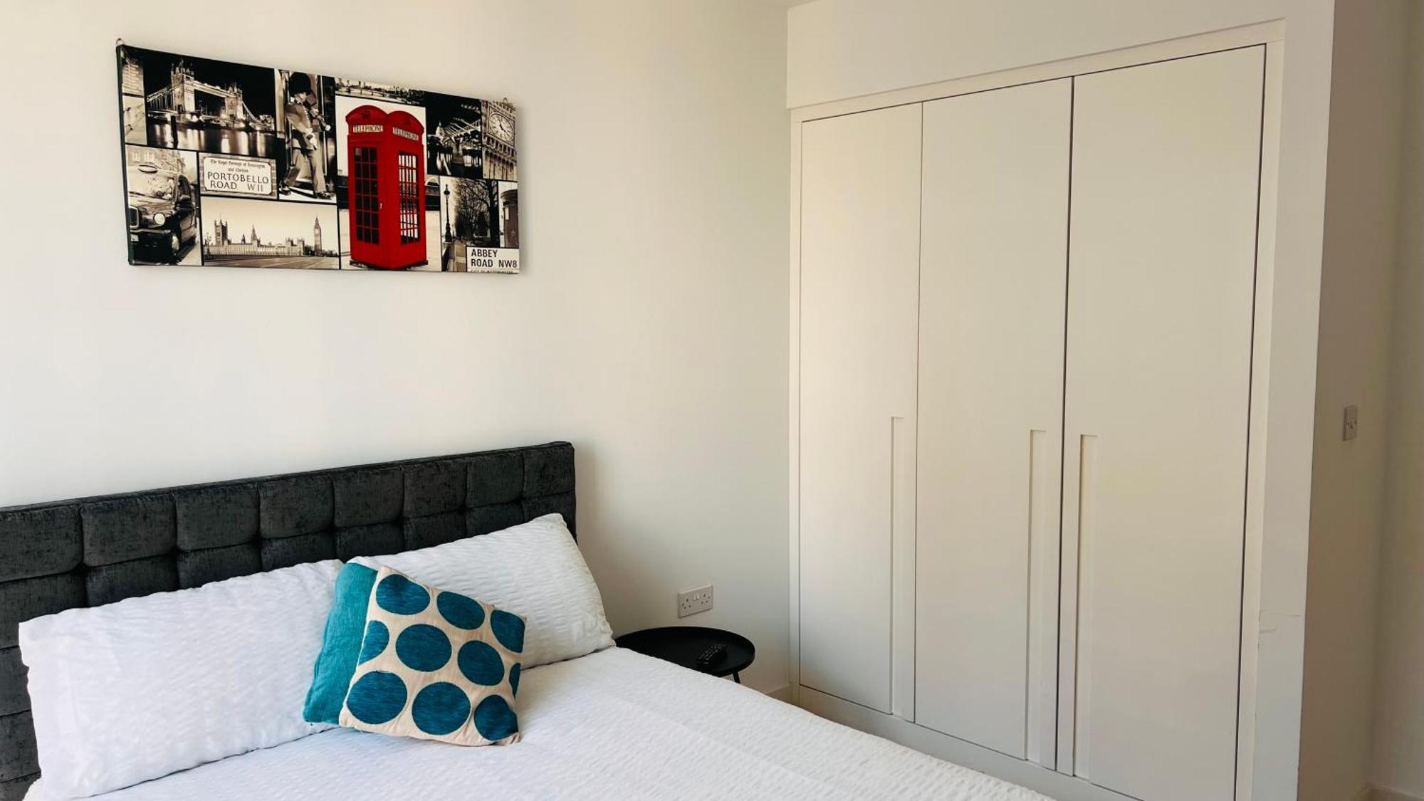 Lush Living - Double Room With Private Bathroom London Eksteriør billede